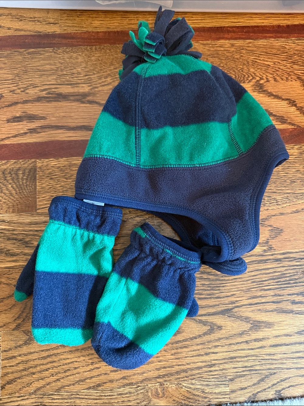 Old navy Kids Green & Navy Striped Fleece Hat and Mittens Set